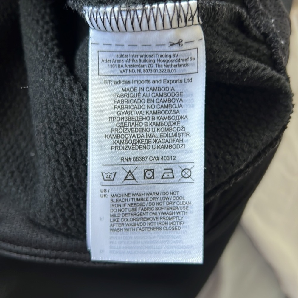 Adidas black jacket - Picture 4 of 4